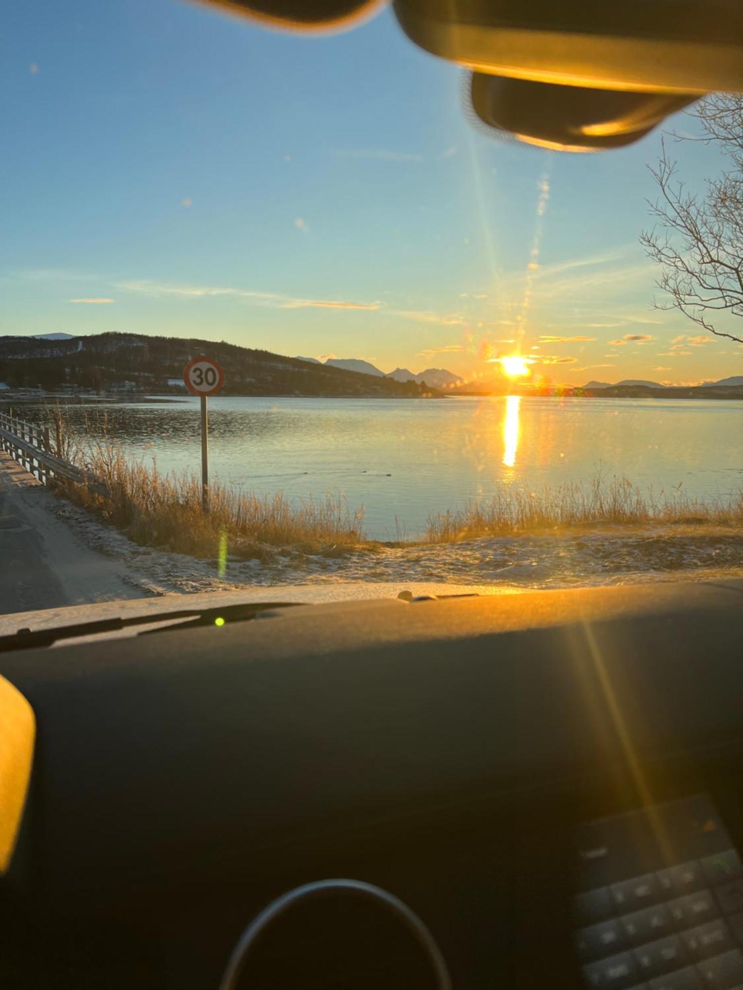 Hotel Hakoyveien 151, Tromsø Zewnętrze zdjęcie